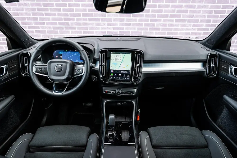 Volvo XC40 2.0 B4 Plus Black Edition | Trekhaak | Lichtmetal uit 2026, foto 7