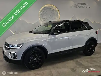 Volkswagen T-Roc 1.5 TSI Style Ascot grey/Panorama/Keyless/I uit 2022