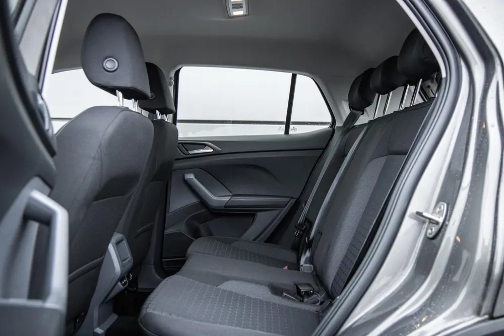 Volkswagen T-Cross 1.0 TSI 110pk DSG Style | Trekhaak | Voor uit 2021, foto 17