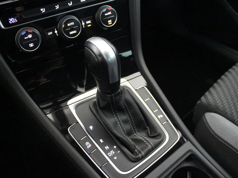 Volkswagen Golf 1.5 TSI Highline Business R (bj 2019) uit 2019, foto 14