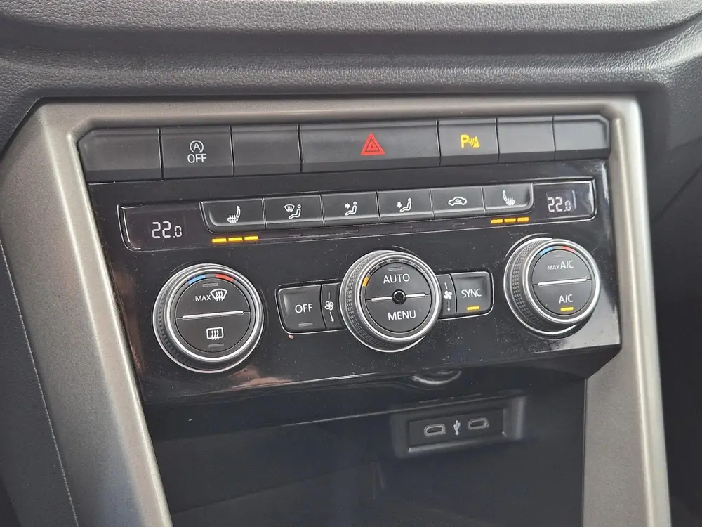Volkswagen T-Roc 1.5 TSI Sport ADAP CRUISE STOELVERW CARPLAY uit 2021, foto 19