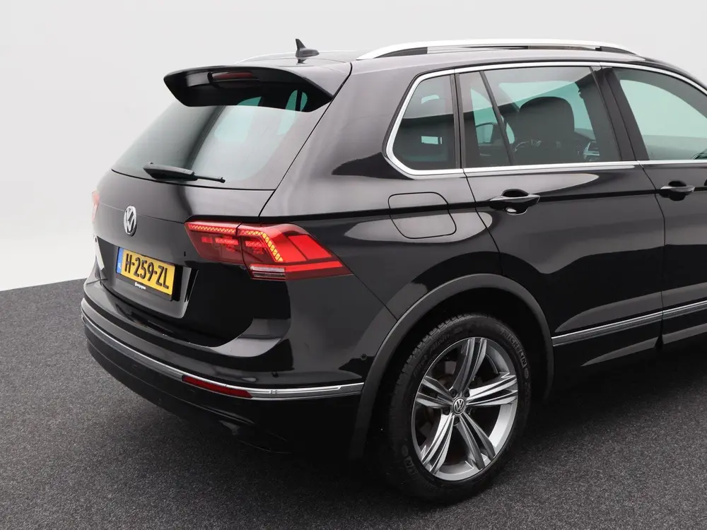 Volkswagen Tiguan 1.5 TSi 150 Pk Automaat R-Line | Stoelverw uit 2020, foto 14