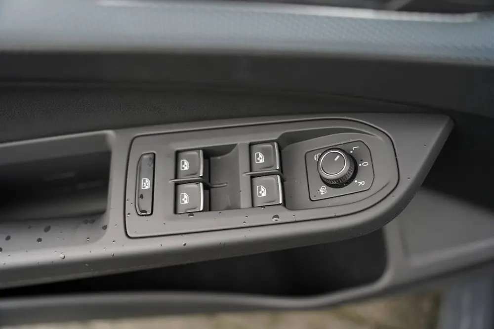 Volkswagen Golf 8.5 1.5 eTSI 150PK DSG Navi Led Camera Trekh uit 2025, foto 13