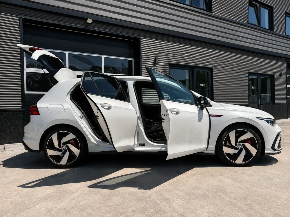 Volkswagen GOLF 2.0 TSI GTI uit 2021, foto 11
