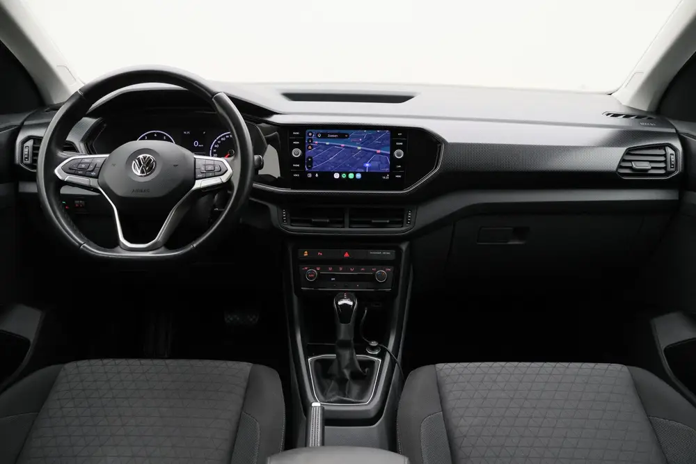 Volkswagen T-Cross 1.0 TSI DSG Life Business Apple CarPlay uit 2020, foto 2