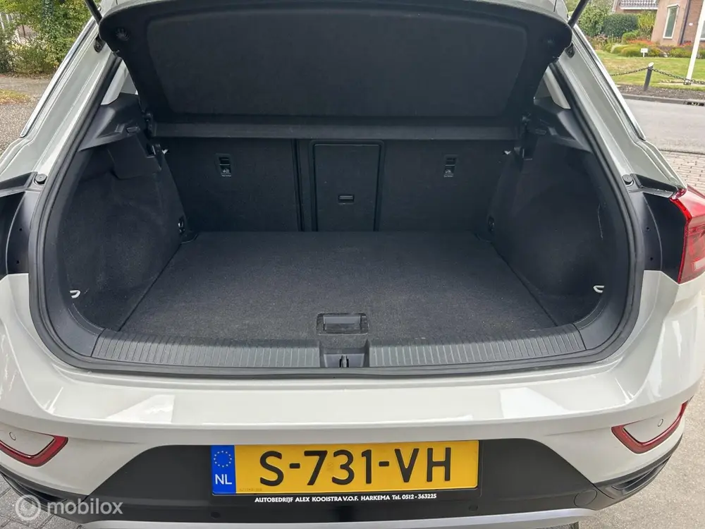 Volkswagen T-Roc 1.0 TSI Life uit 2023, foto 4