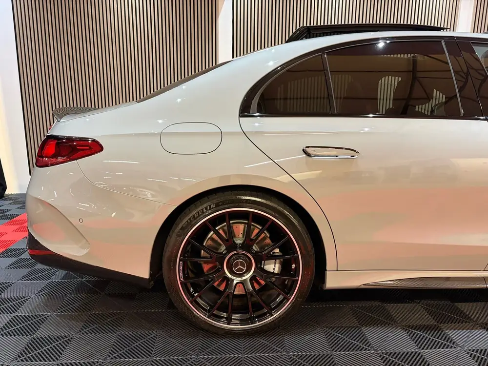 Mercedes-Benz E-klasse AMG 53 4MATIC+ Edition 1 Carbon//// uit 2025, foto 4