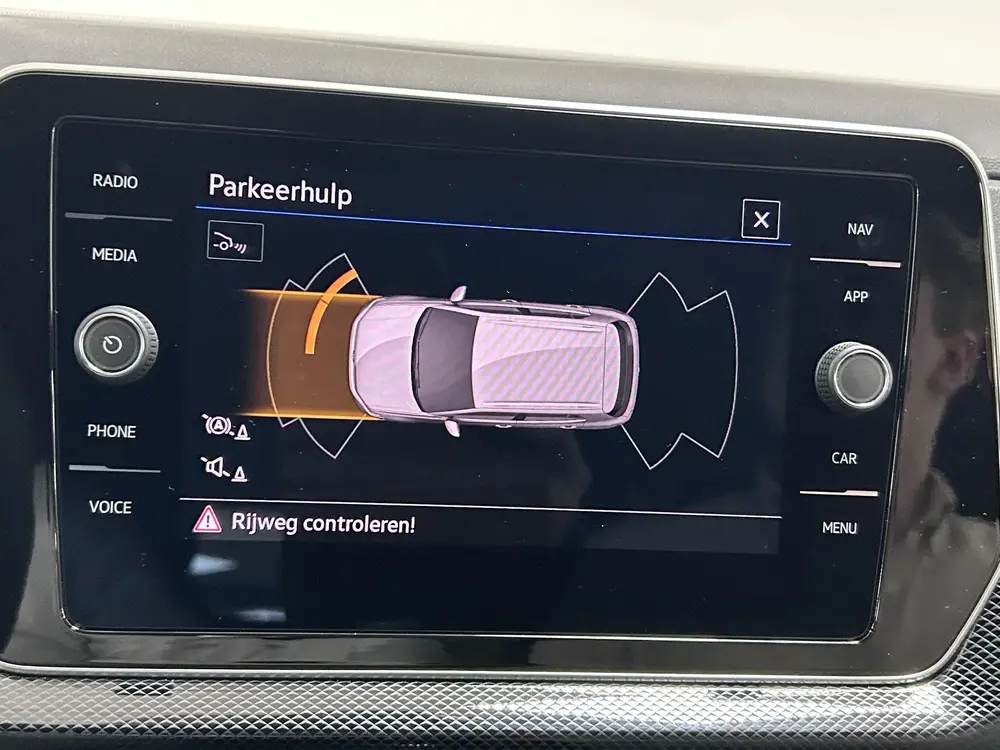 Volkswagen T-Cross 1.5 TSI R-Line Edition Trekhaak| Navi | C uit 2025, foto 11