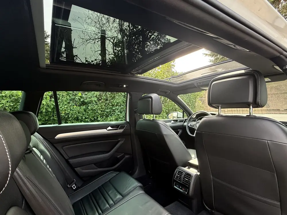 Volkswagen Passat Variant 1.5 TSI R-LINE I PANO I DSG I LEDE uit 2019, foto 14