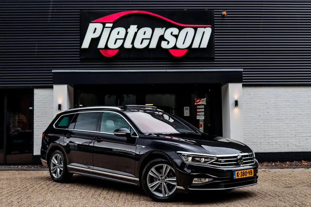 Volkswagen Passat Variant 2.0 TSI 3x R-Line NAP PANO VIRTUAL uit 2021