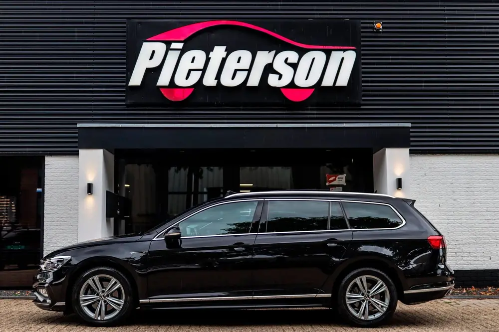 Volkswagen Passat Variant 2.0 TSI 3x R-Line NAP PANO VIRTUAL uit 2021, foto 7