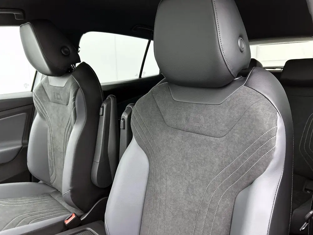 Volkswagen ID.4 Pro Limited Edition 77 kWh 286 PK | Trekhaak uit 2026, foto 13