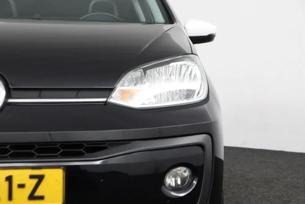 Volkswagen Up! 1.0 BMT HIGH UP! 5DRS AUTOMAAT ECC/CRUISE/CAM uit 2019, foto 2