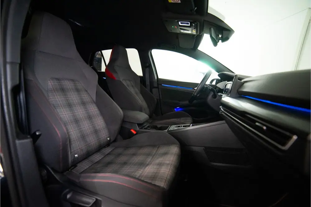 Volkswagen Golf 2.0 TSI GTI 245PK | LED | Stoelverw. | Sfeer uit 2021, foto 14