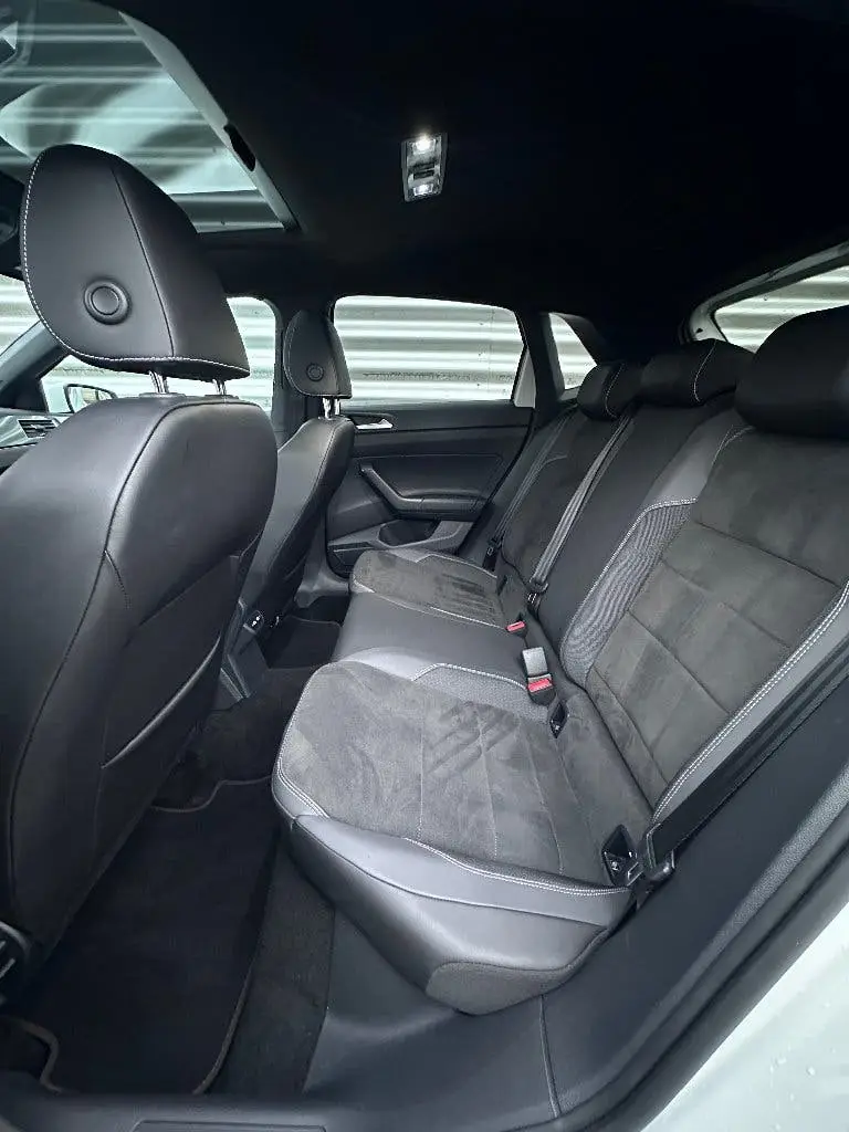 Volkswagen Polo 2.0 GTI 207pk | Pano | Beats | Keyless | IQ uit 2022, foto 11