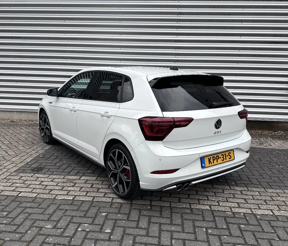 Volkswagen Polo 2.0 GTI 207pk | Pano | Beats | Keyless | IQ uit 2022, foto 4