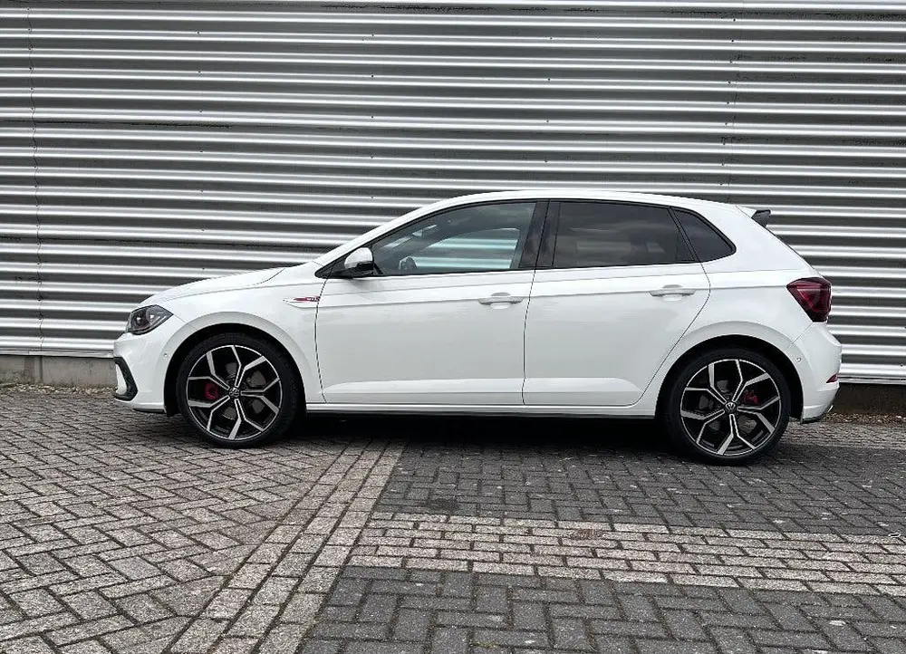 Volkswagen Polo 2.0 GTI 207pk | Pano | Beats | Keyless | IQ uit 2022, foto 7