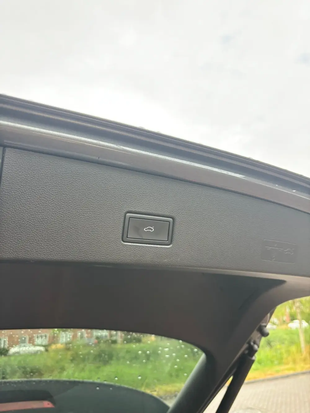Volkswagen T-Roc 1.5 TSI R-LINE DSG 150 PK uit 2021, foto 7