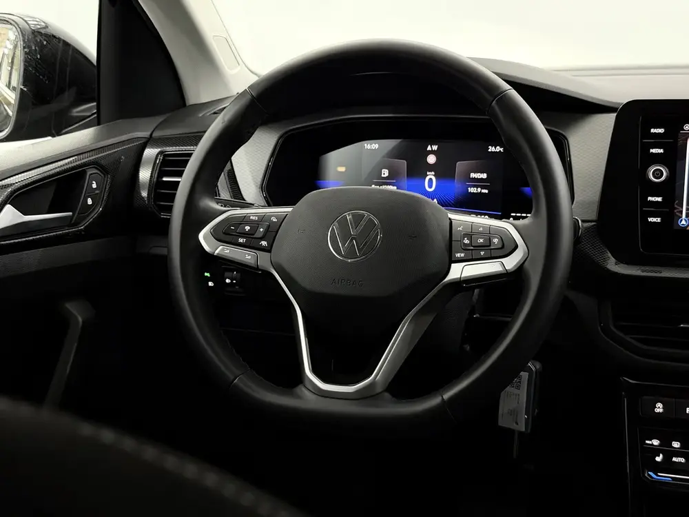 Volkswagen T-Cross 1.0 TSI Life Edition Clima, Navi, Parkeer uit 2025, foto 13