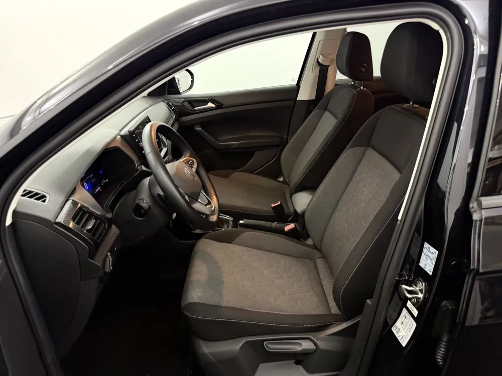 Volkswagen T-Cross 1.0 TSI Life Edition Clima, Navi, Parkeer uit 2025, foto 8