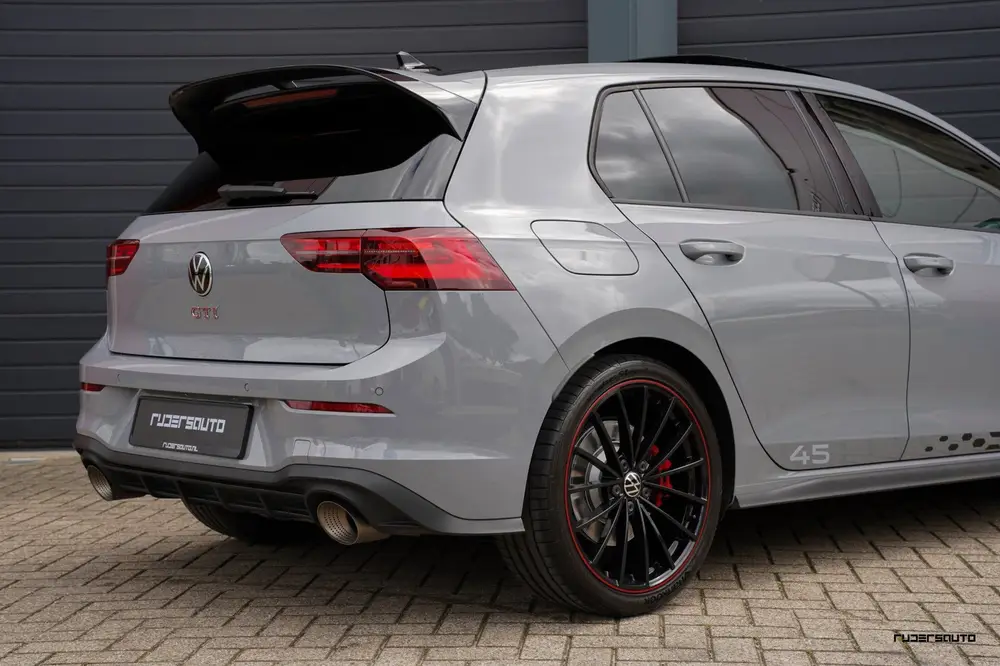 Volkswagen Golf 8 GTI Clubsport 45 Jahre | Pano | Akra | Mat uit 2022, foto 6