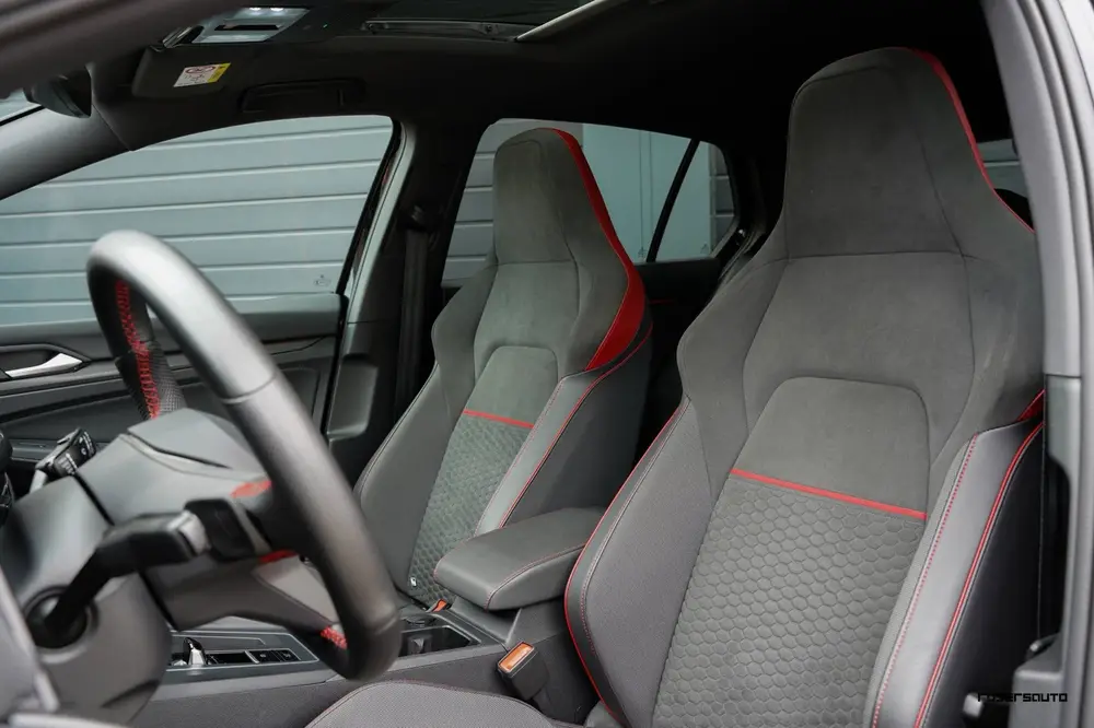 Volkswagen Golf 8 GTI Clubsport | Pano | Camera | Alcantara uit 2022, foto 16