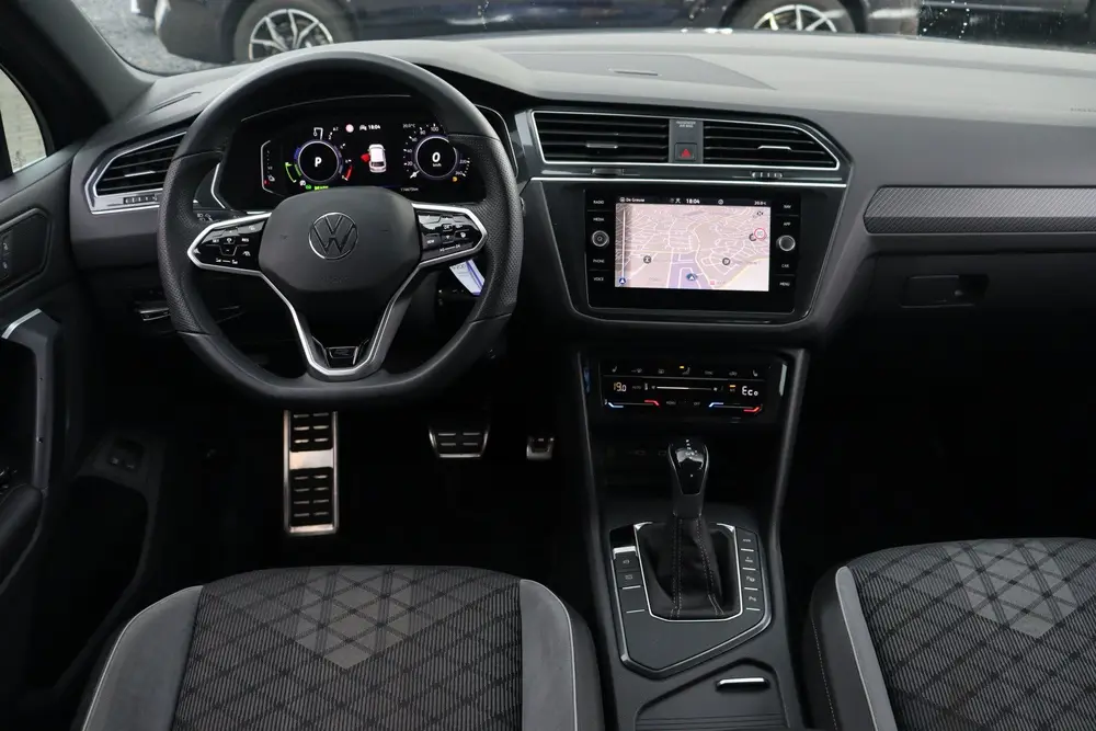 Volkswagen Tiguan 1.4 TSI eHybrid R-Line | Trekhaak | ACC | uit 2022, foto 8