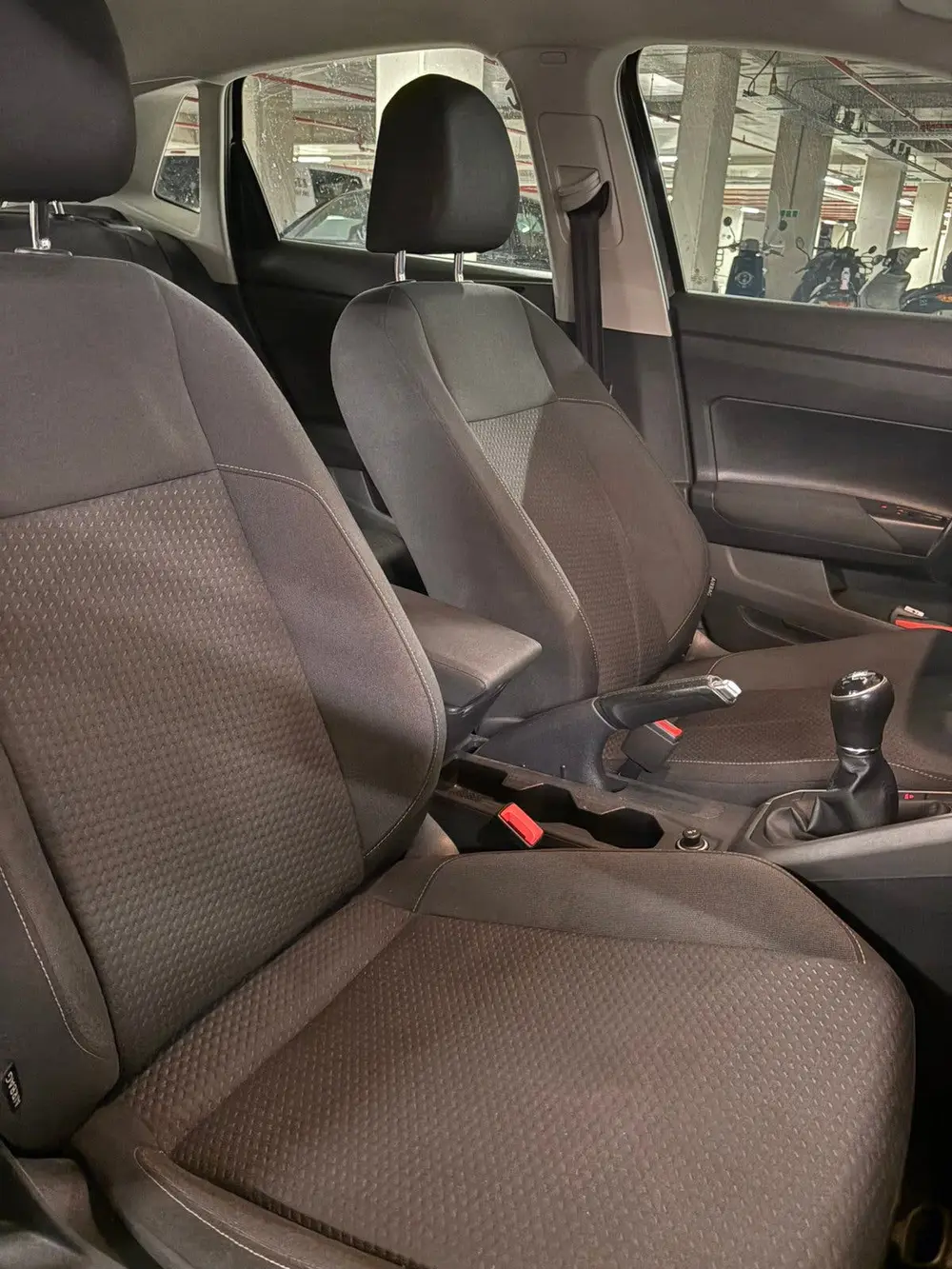 Volkswagen Polo 1.0 TSI 95pk 2020 Zwart uit 2020, foto 12