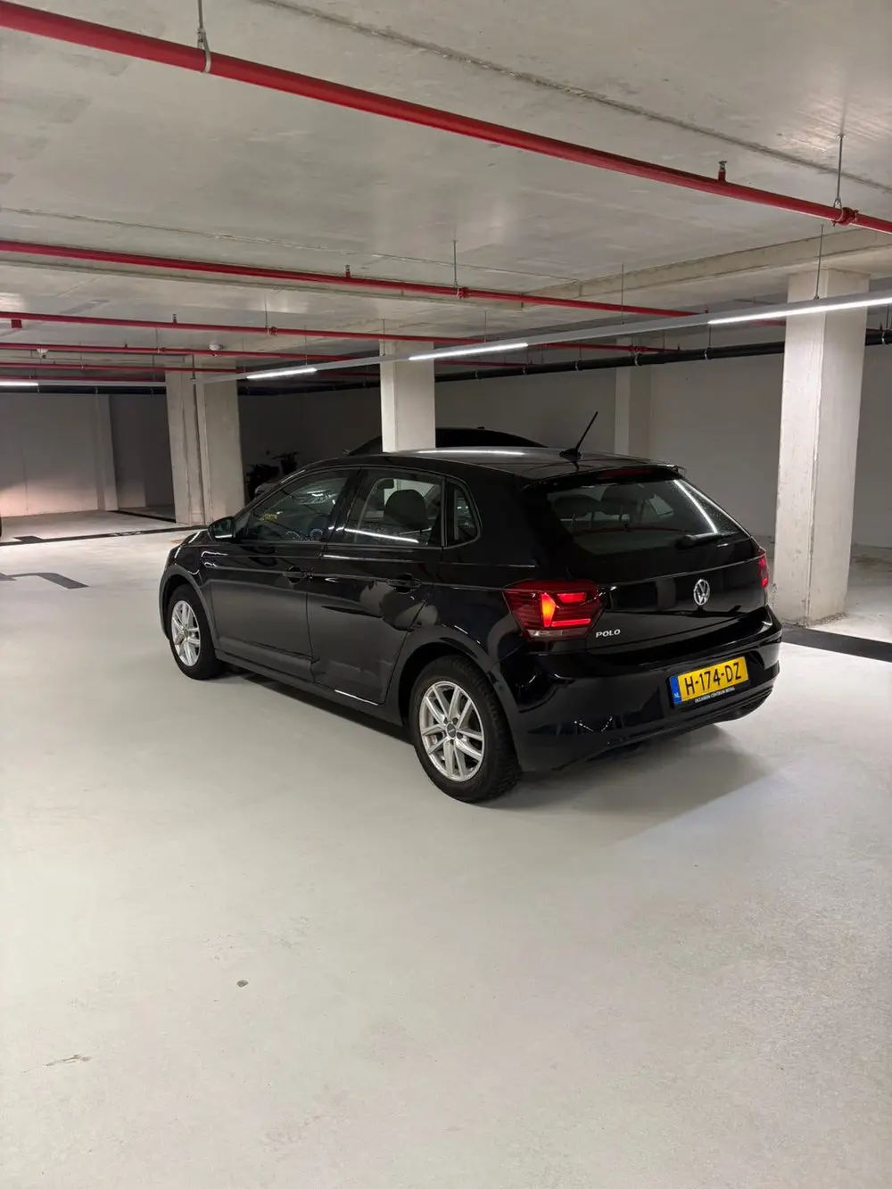 Volkswagen Polo 1.0 TSI 95pk 2020 Zwart uit 2020, foto 4