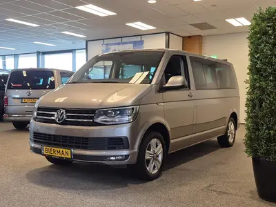 Volkswagen Multivan L2H1 Rolstoelbus Automaat - rolstoel ach uit 2019