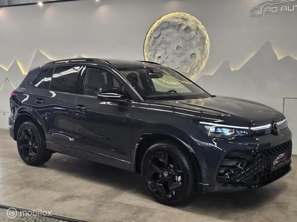 Volkswagen Tiguan 1.5 eHybrid 3x R-Line Panorama/Black Style uit 2024, foto 7
