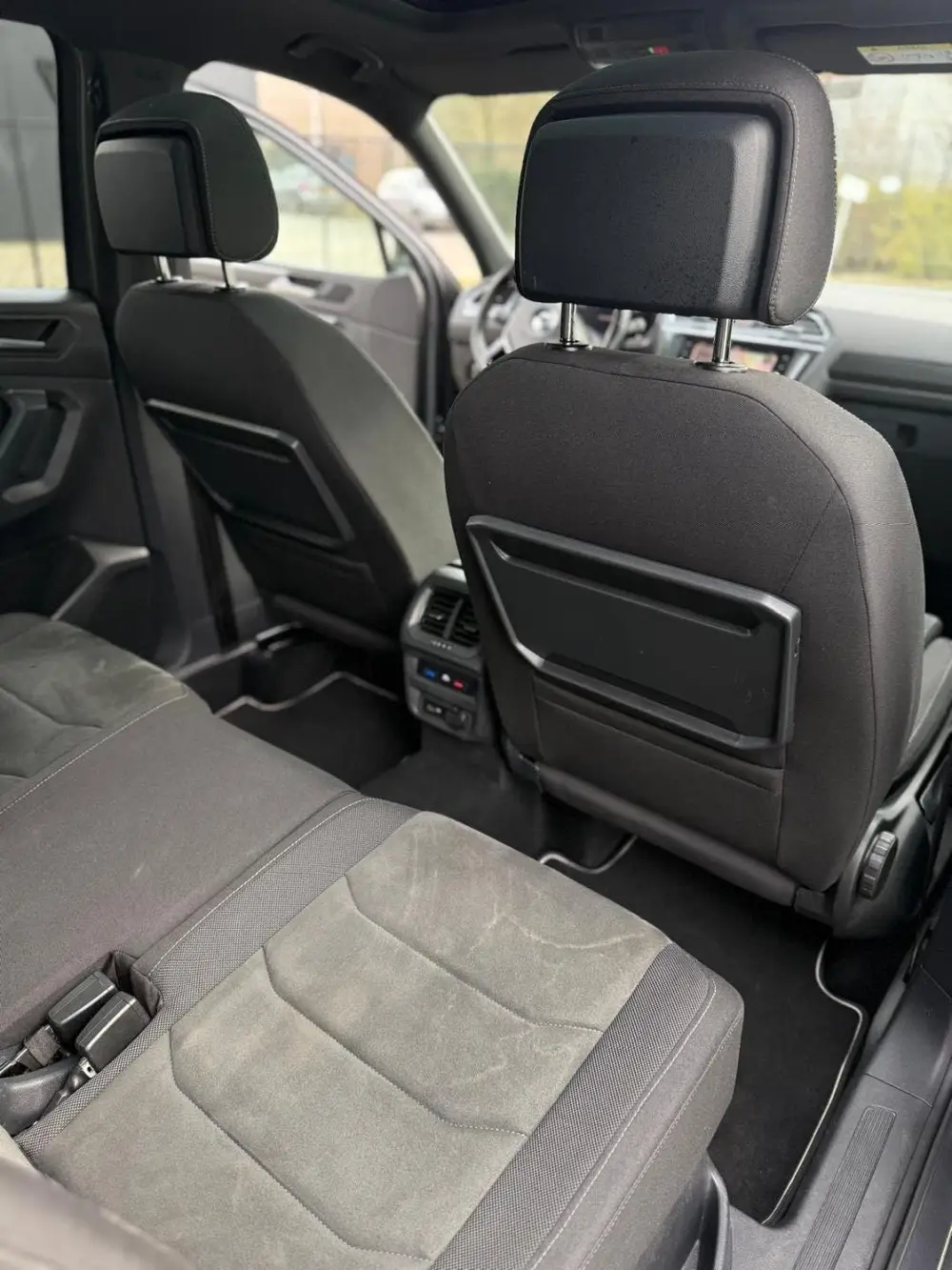 Volkswagen Tiguan Allspace 1.5 TSI Highline Business R RIJKL uit 2020, foto 13