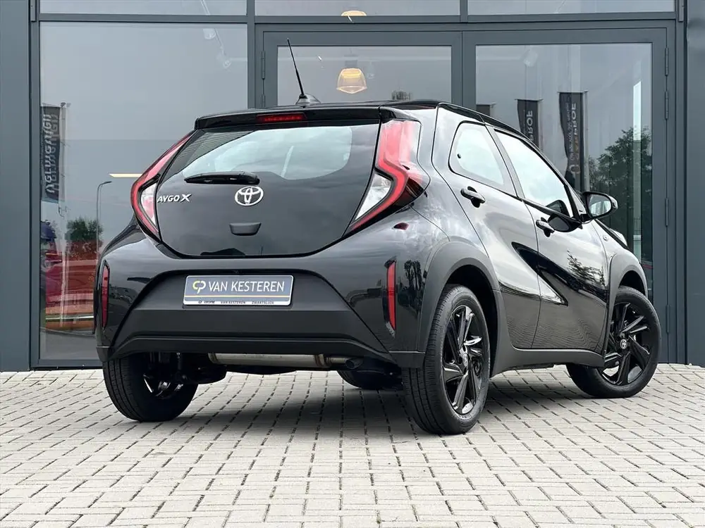 Toyota Aygo X 1.0 VVT-i MT 72pk Play | C.C. | Cam. | 17" LMV uit 2025, foto 2