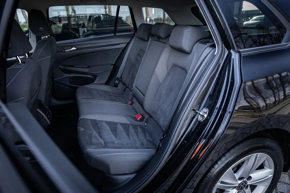 Volkswagen Golf Variant 1.5 eTSI Life Business | Automaat | uit 2022, foto 6