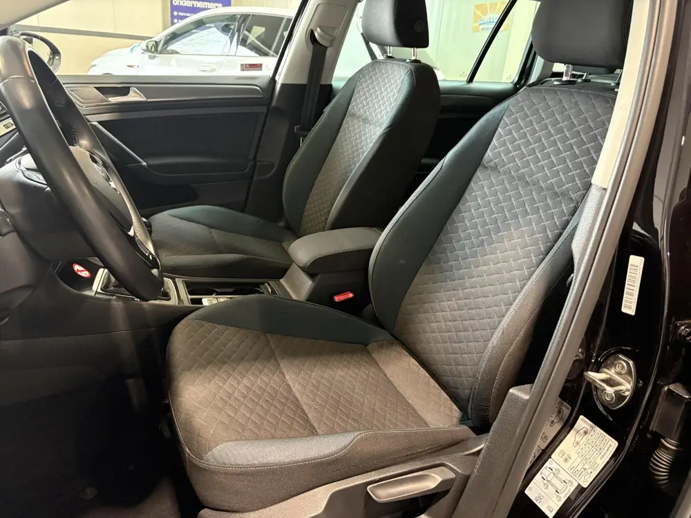Volkswagen Golf Variant 1.0 TSI IQ.DRIVE | ACC | LED | Navi uit 2019, foto 11