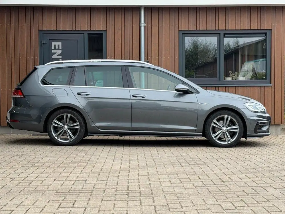 Volkswagen GOLF 1.5 TSI DSG 2x R-Line Pano Virtueel Stoelver uit 2019, foto 3