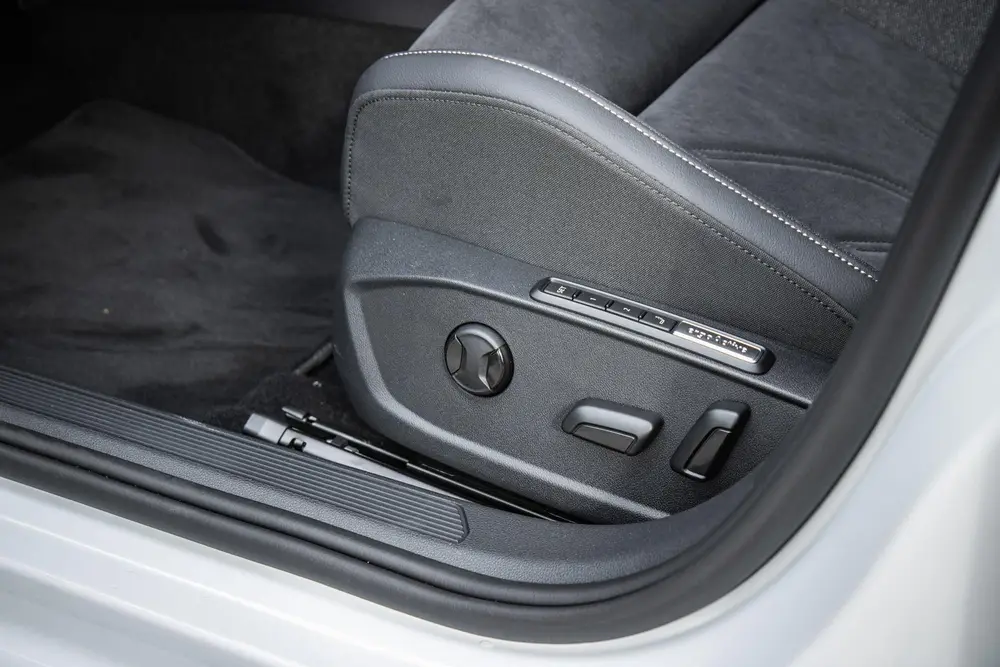 Volkswagen Golf 1.5 eHybrid 204pk DSG Style Edition | Panora uit 2026, foto 17
