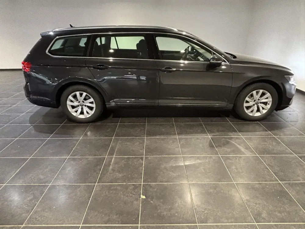 Volkswagen Passat Variant 1.5 TSI Business | Adaptieve cruis uit 2023, foto 15