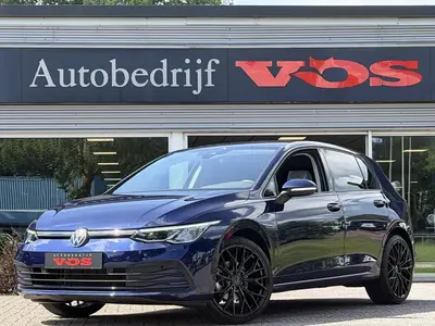 Volkswagen Golf 1.5 TSI Life | 19" LM | Camera | CarPlay | A uit 2023