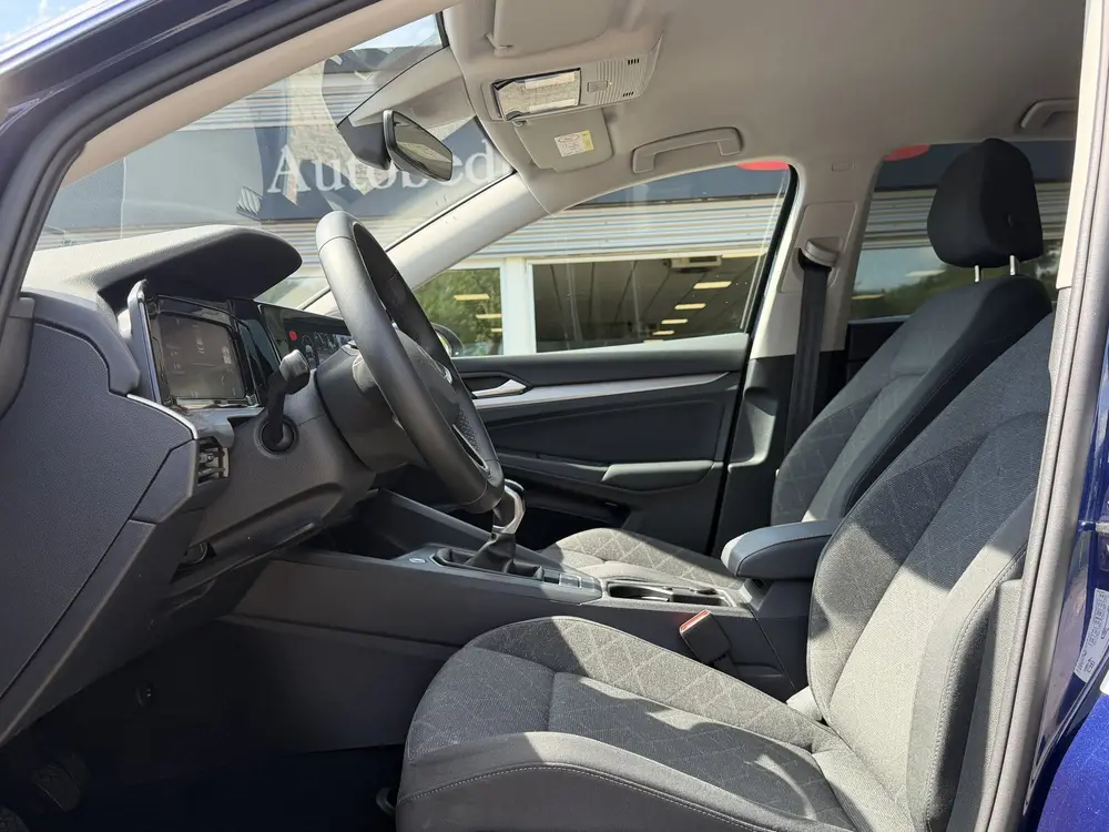 Volkswagen Golf 1.5 TSI Life | 19" LM | Camera | CarPlay | A uit 2023, foto 4