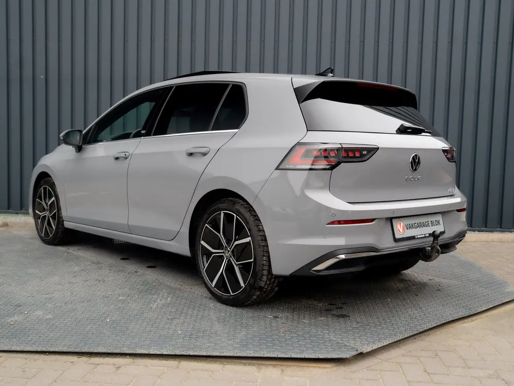 Volkswagen Golf 1.5 eTSI 50 Edition | Panodak | Trekhaak weg uit 2025, foto 4