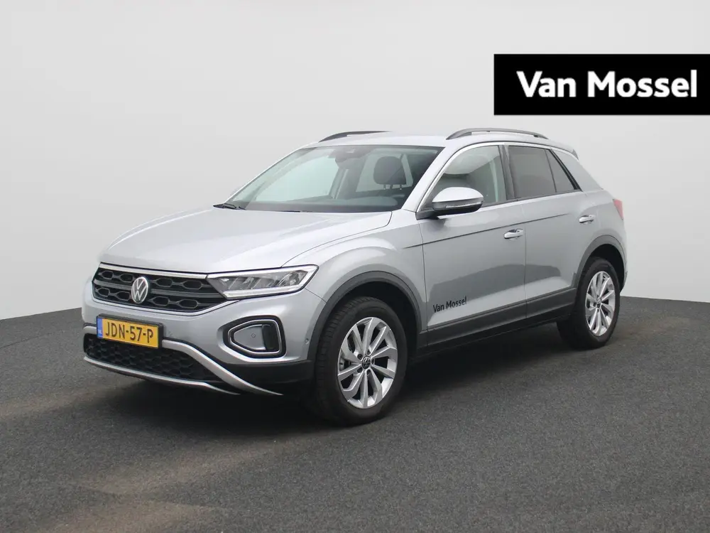 Volkswagen T-Roc 1.5 TSI Life Edition 150pk | EM | Automaat uit 2025