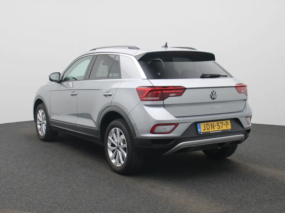 Volkswagen T-Roc 1.5 TSI Life Edition 150pk | EM | Automaat uit 2025, foto 2