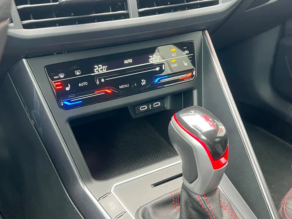 Volkswagen Polo 2.0 TSI GTI, Navi, PDC, Caplay, MatrixLed, 2 uit 2025, foto 14