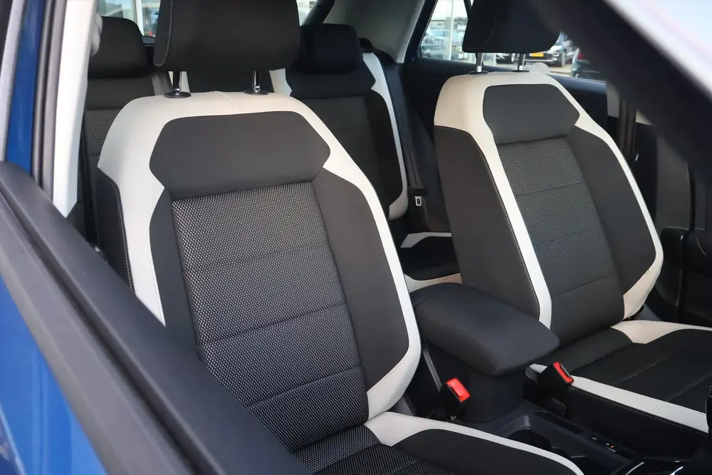 Volkswagen T-Roc 1.5 Sport TSI 150pk | Virtual Cockpit | LED uit 2019, foto 4
