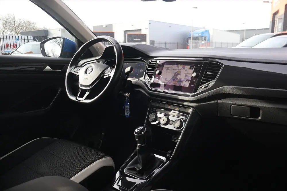 Volkswagen T-Roc 1.5 Sport TSI 150pk | Virtual Cockpit | LED uit 2019, foto 9