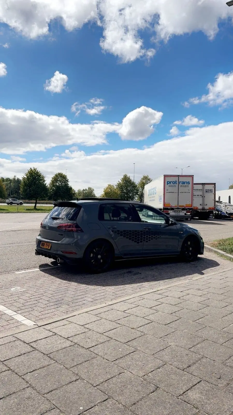 Volkswagen Golf VII Golf 2.0 TSI 290pk 7-DSG 2019 Grijs VOL DCC PANO uit 2019, foto 18