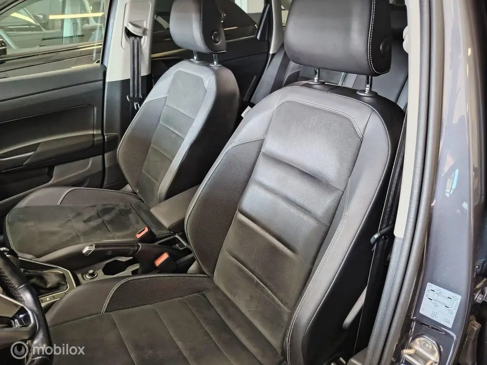 Volkswagen Polo VW Polo 1.0 TSI DSG Highline Facelift leder IQ lights NAP uit 2021, foto 16