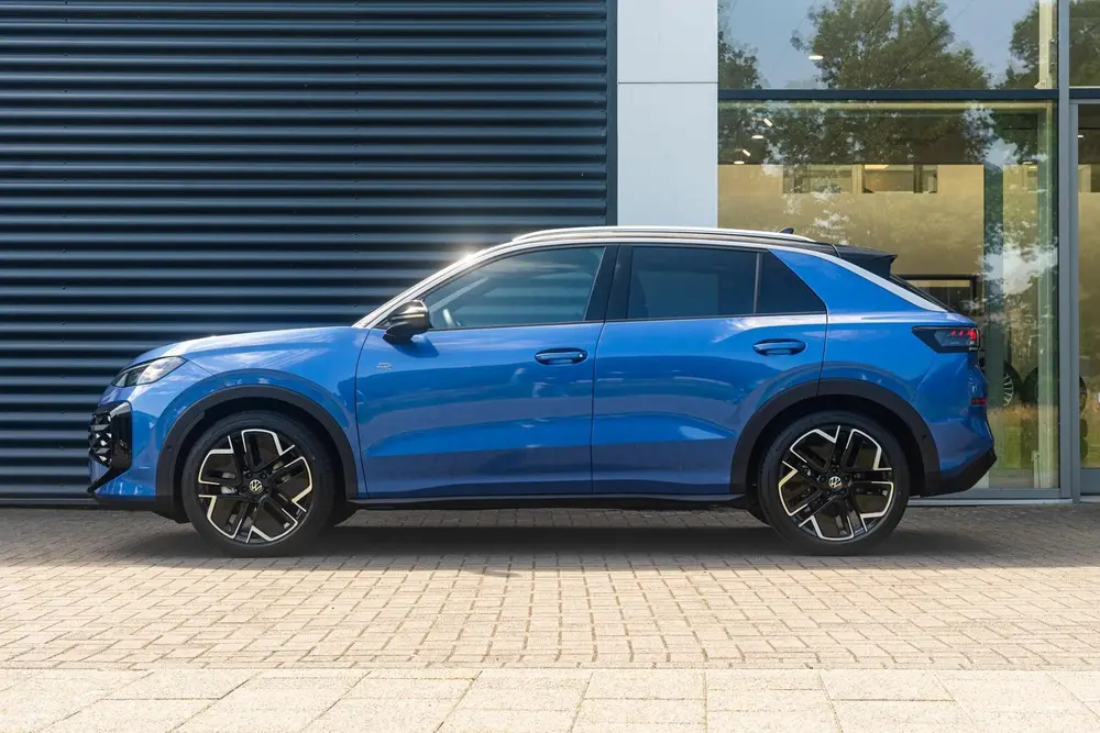 Volkswagen T-Roc 1.5 eTSI 150pk DSG R-Line First Edition | T uit 2026, foto 12