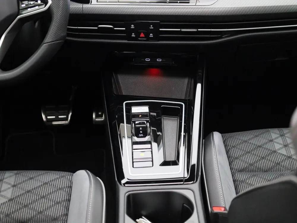Volkswagen Golf 1.5 eTSI R-Line Business 150 PK | Automaat | uit 2024, foto 9